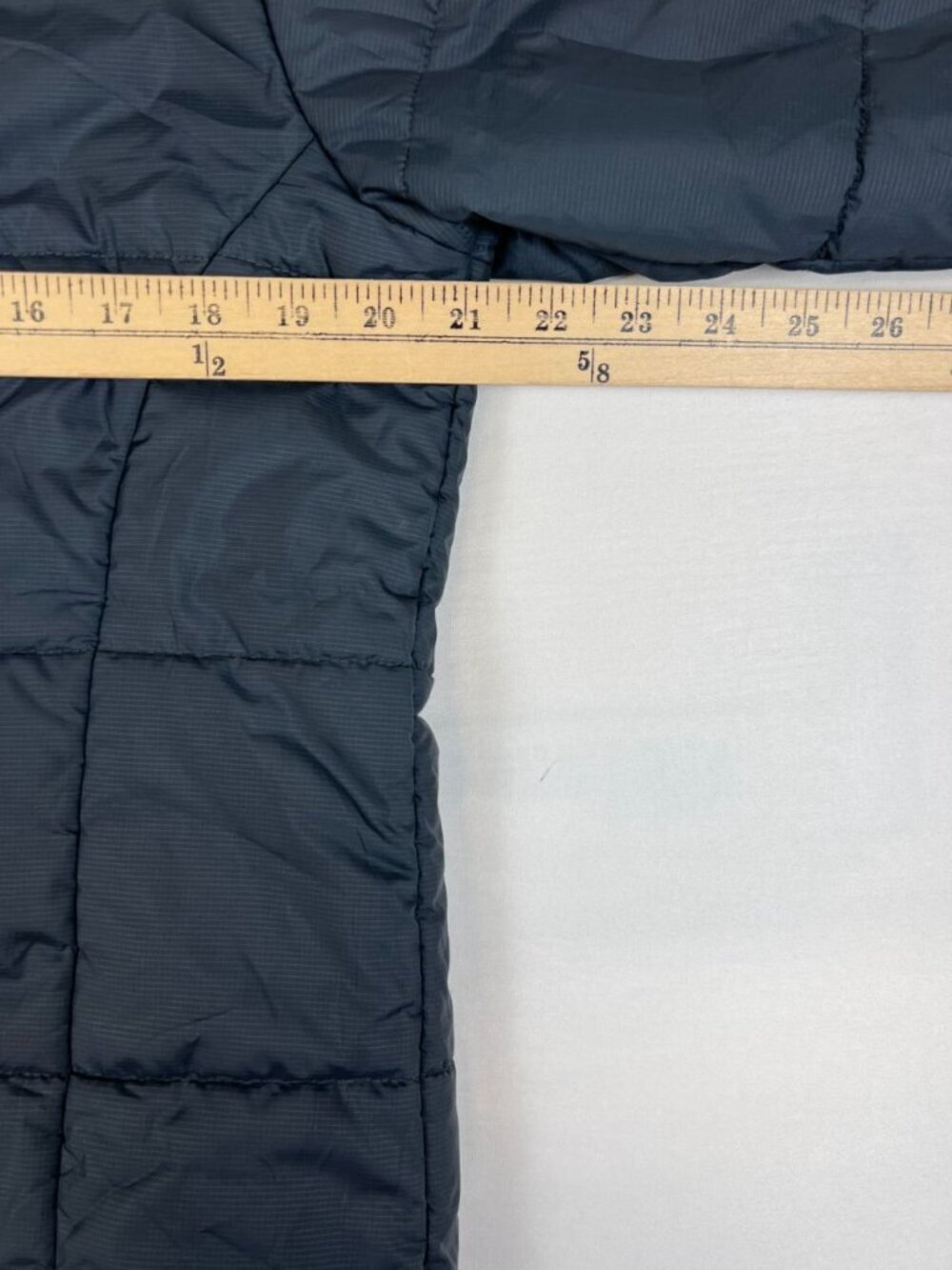 Patagonia Women's Puffer Jacket Small Grey Yellow Insulated - Picture 7 of 9